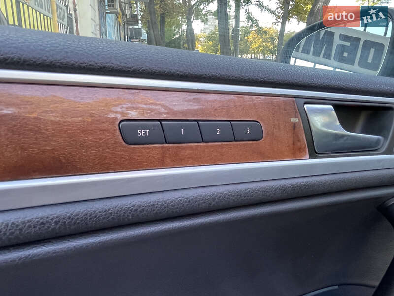 Внедорожник / Кроссовер Volkswagen Touareg 2011 в Николаеве фото 16 Внедорожник / Кроссовер Volkswagen Touareg 2011 в Николаеве