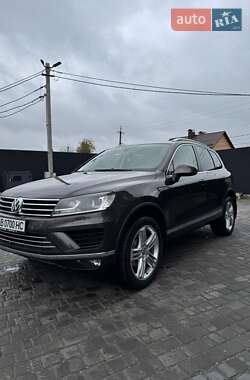 Позашляховик / Кросовер Volkswagen Touareg 2015 в Вінниці