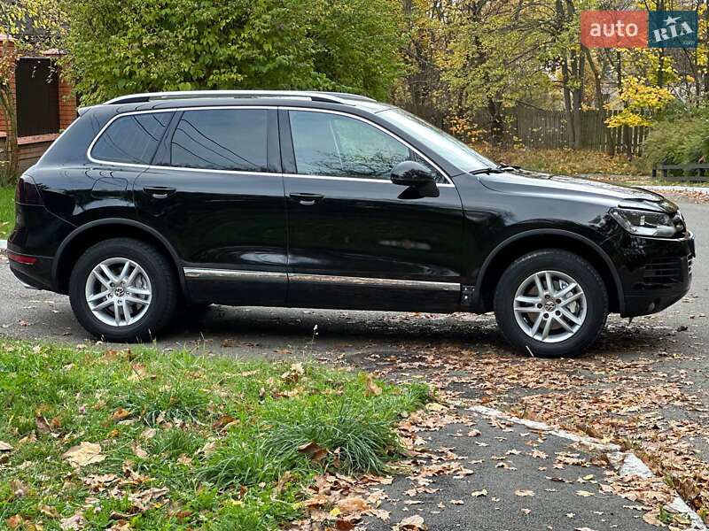 Позашляховик / Кросовер Volkswagen Touareg 2011 в Києві фото 2 Позашляховик / Кросовер Volkswagen Touareg 2011 в Києві