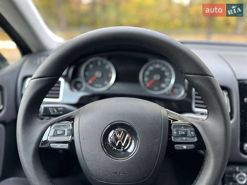 Позашляховик / Кросовер Volkswagen Touareg 2011 в Києві фото 10 Позашляховик / Кросовер Volkswagen Touareg 2011 в Києві