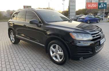 Внедорожник / Кроссовер Volkswagen Touareg 2010 в 