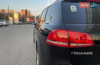 Внедорожник / Кроссовер Volkswagen Touareg 2010 в 