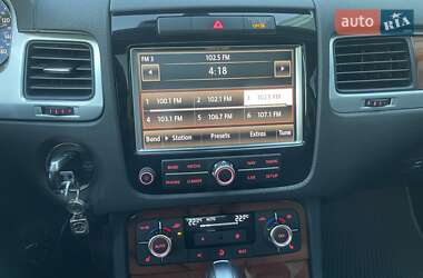 Внедорожник / Кроссовер Volkswagen Touareg 2010 в 