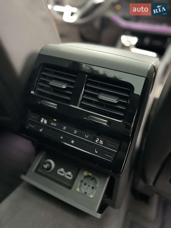 Внедорожник / Кроссовер Volkswagen Touareg 2018 в Одессе фото 16 Внедорожник / Кроссовер Volkswagen Touareg 2018 в Одессе