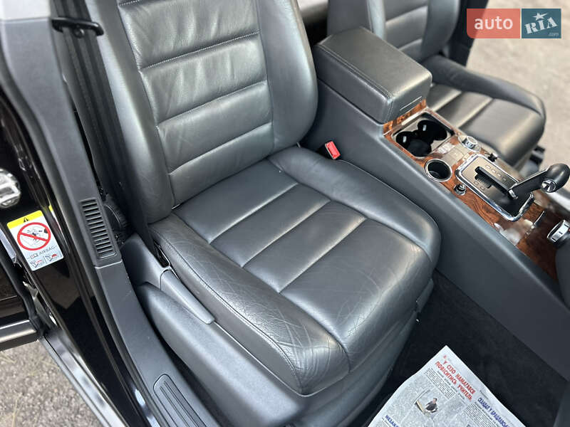 Позашляховик / Кросовер Volkswagen Touareg 2007 в Вінниці