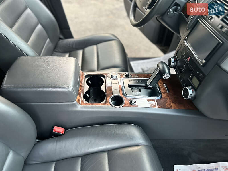 Позашляховик / Кросовер Volkswagen Touareg 2007 в Вінниці