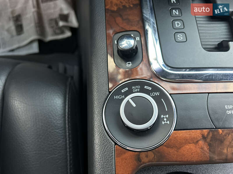 Позашляховик / Кросовер Volkswagen Touareg 2007 в Вінниці