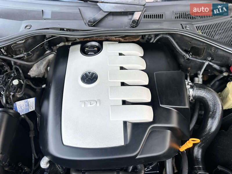 Позашляховик / Кросовер Volkswagen Touareg 2007 в Вінниці