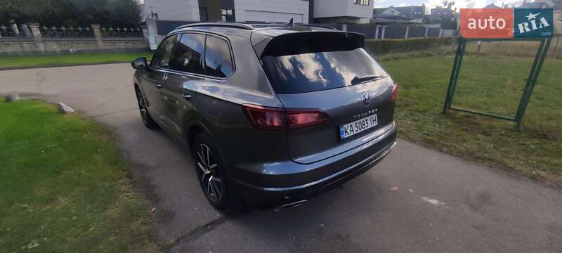 Внедорожник / Кроссовер Volkswagen Touareg 2021 в Козине