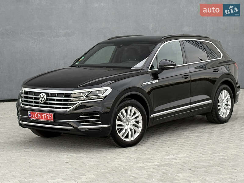 Внедорожник / Кроссовер Volkswagen Touareg 2019 в Львове