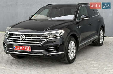 Позашляховик / Кросовер Volkswagen Touareg 2019 в Львові