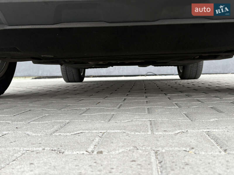 Внедорожник / Кроссовер Volkswagen Touareg 2019 в Львове