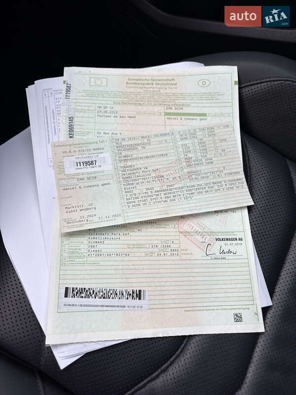 Внедорожник / Кроссовер Volkswagen Touareg 2019 в Львове