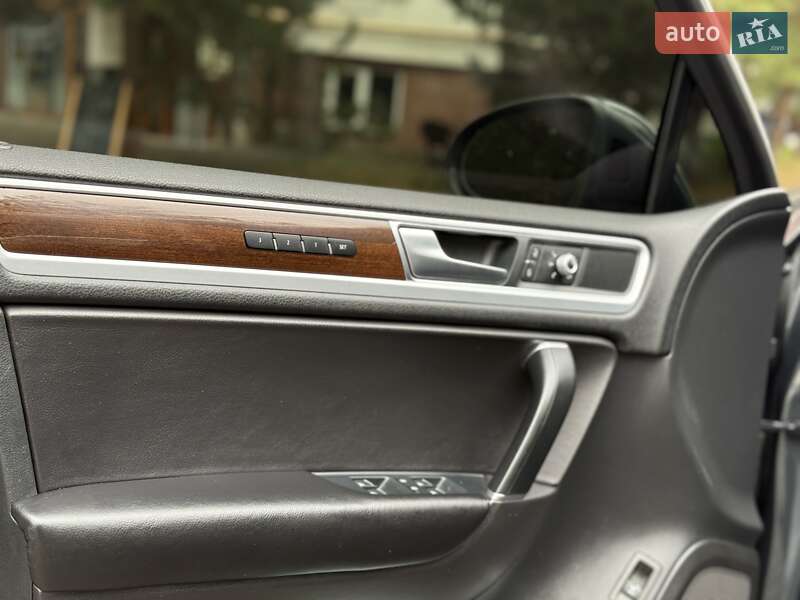 Позашляховик / Кросовер Volkswagen Touareg 2015 в Івано-Франківську фото 18 Позашляховик / Кросовер Volkswagen Touareg 2015 в Івано-Франківську