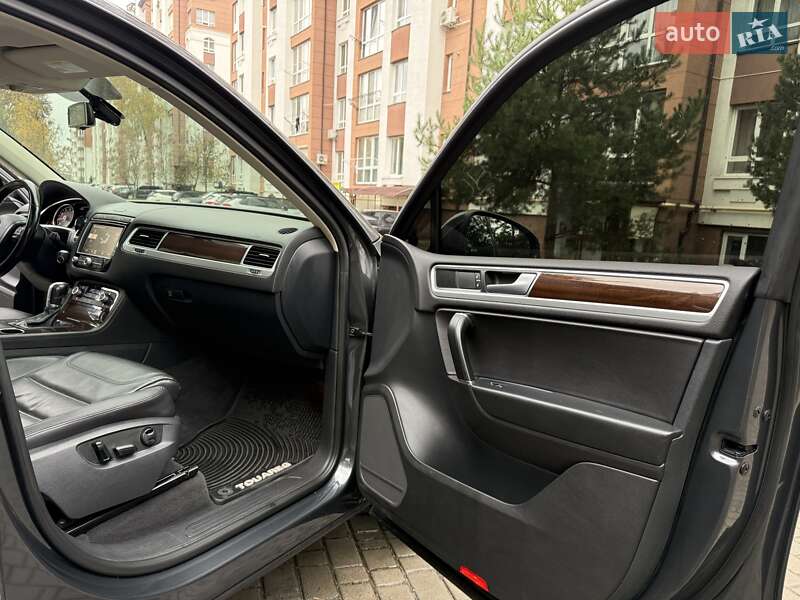 Позашляховик / Кросовер Volkswagen Touareg 2015 в Івано-Франківську фото 23 Позашляховик / Кросовер Volkswagen Touareg 2015 в Івано-Франківську