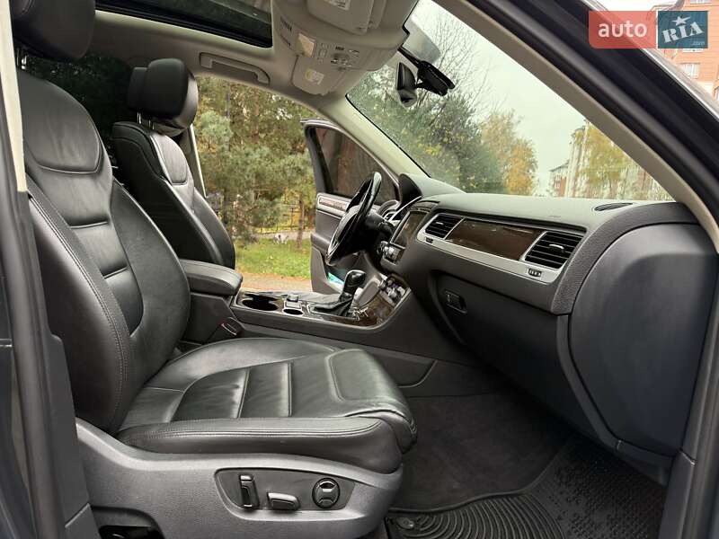Позашляховик / Кросовер Volkswagen Touareg 2015 в Івано-Франківську фото 30 Позашляховик / Кросовер Volkswagen Touareg 2015 в Івано-Франківську