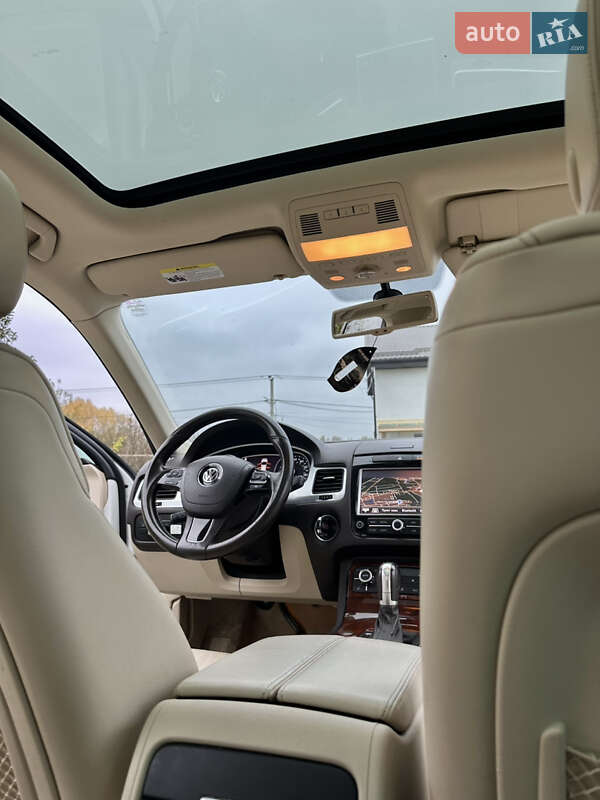 Внедорожник / Кроссовер Volkswagen Touareg 2014 в Киеве фото 25 Внедорожник / Кроссовер Volkswagen Touareg 2014 в Киеве
