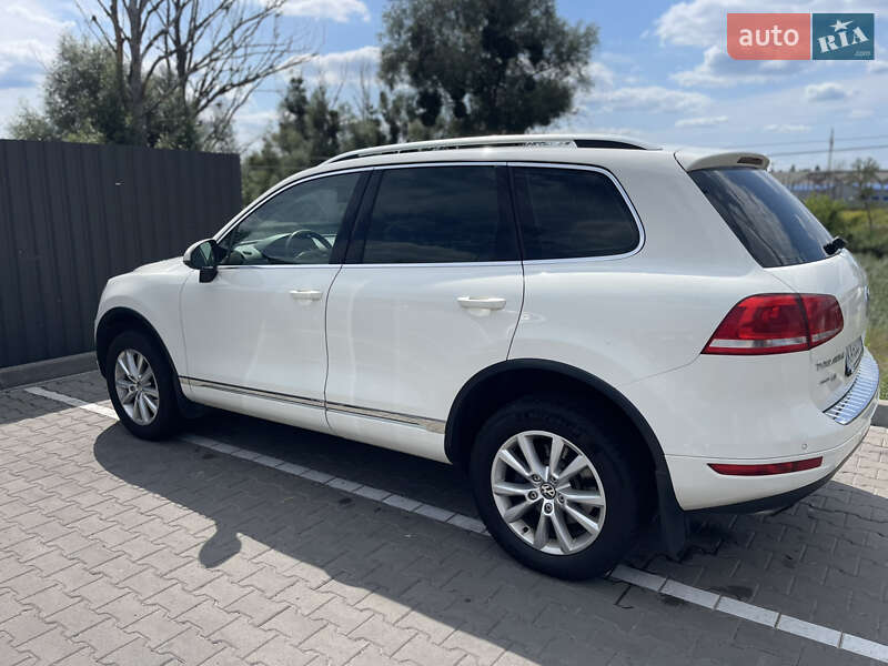 Внедорожник / Кроссовер Volkswagen Touareg 2011 в Киеве фото 5 Внедорожник / Кроссовер Volkswagen Touareg 2011 в Киеве