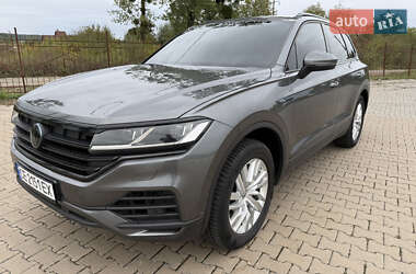 Внедорожник / Кроссовер Volkswagen Touareg 2018 в Черновцах