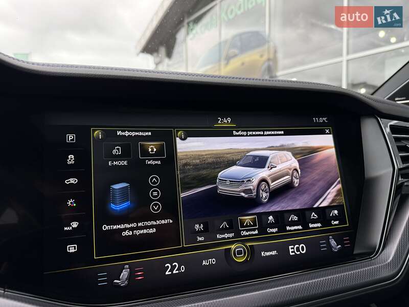 Позашляховик / Кросовер Volkswagen Touareg 2021 в Києві фото 44 Позашляховик / Кросовер Volkswagen Touareg 2021 в Києві