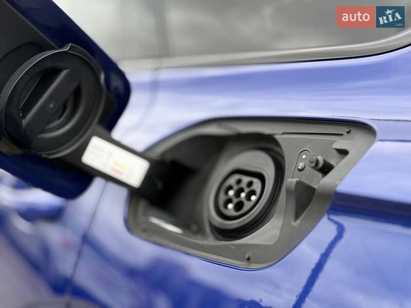 Позашляховик / Кросовер Volkswagen Touareg 2021 в Києві фото 14 Позашляховик / Кросовер Volkswagen Touareg 2021 в Києві