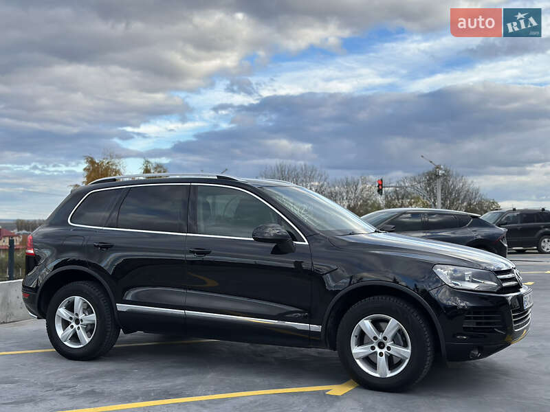 Позашляховик / Кросовер Volkswagen Touareg 2012 в Тернополі