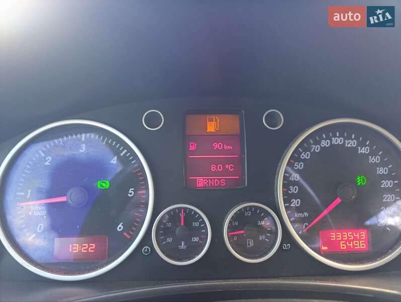 Внедорожник / Кроссовер Volkswagen Touareg 2004 в Городке фото 12 Внедорожник / Кроссовер Volkswagen Touareg 2004 в Городке