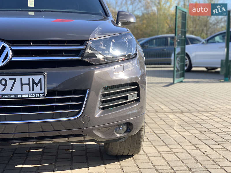 Внедорожник / Кроссовер Volkswagen Touareg 2011 в Бердичеве