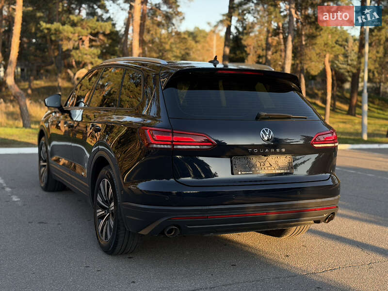 Позашляховик / Кросовер Volkswagen Touareg 2021 в Києві фото 12 Позашляховик / Кросовер Volkswagen Touareg 2021 в Києві
