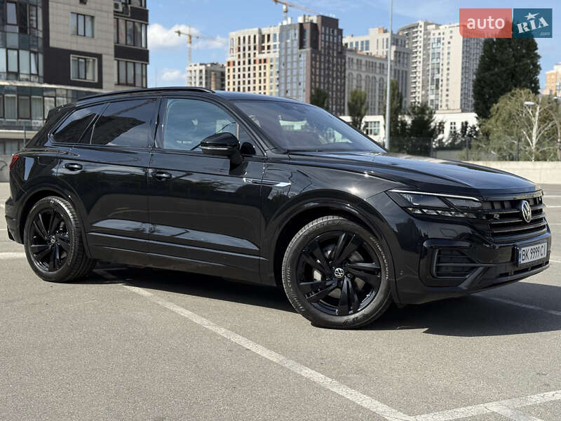 Позашляховик / Кросовер Volkswagen Touareg 2023 в Києві