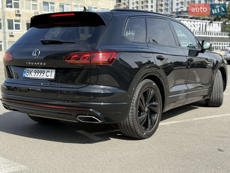 Позашляховик / Кросовер Volkswagen Touareg 2023 в Києві