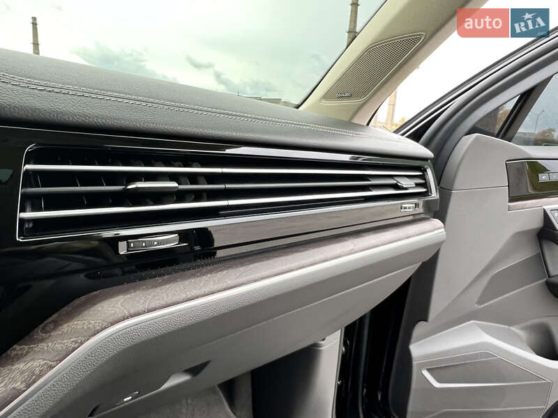 Позашляховик / Кросовер Volkswagen Touareg 2022 в Дніпрі фото 28 Позашляховик / Кросовер Volkswagen Touareg 2022 в Дніпрі