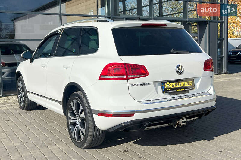 Позашляховик / Кросовер Volkswagen Touareg 2016 в Івано-Франківську