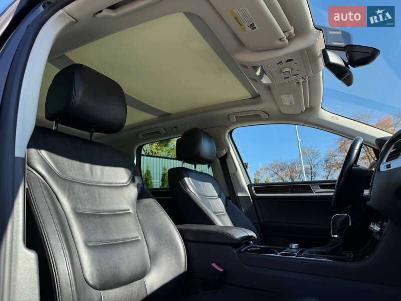 Внедорожник / Кроссовер Volkswagen Touareg 2014 в Каменец-Подольском фото 41 Внедорожник / Кроссовер Volkswagen Touareg 2014 в Каменец-Подольском