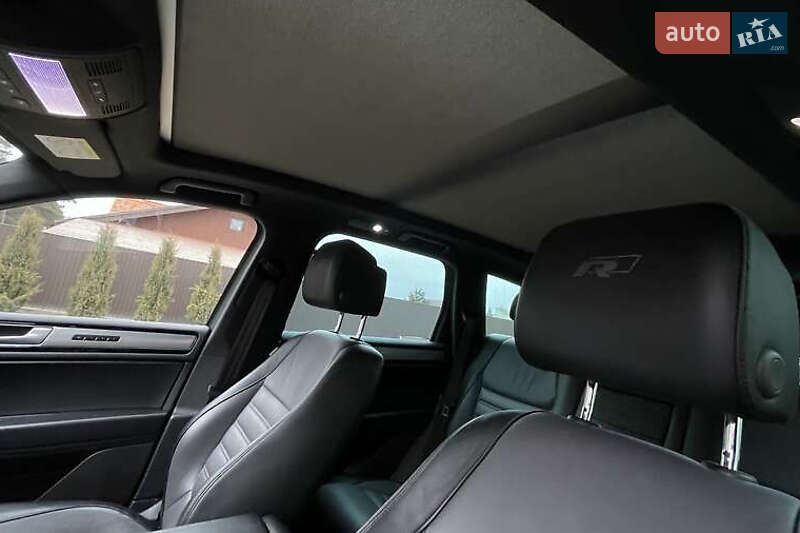 Внедорожник / Кроссовер Volkswagen Touareg 2016 в Киеве фото 16 Внедорожник / Кроссовер Volkswagen Touareg 2016 в Киеве