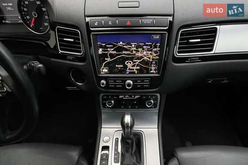 Внедорожник / Кроссовер Volkswagen Touareg 2016 в Киеве фото 17 Внедорожник / Кроссовер Volkswagen Touareg 2016 в Киеве