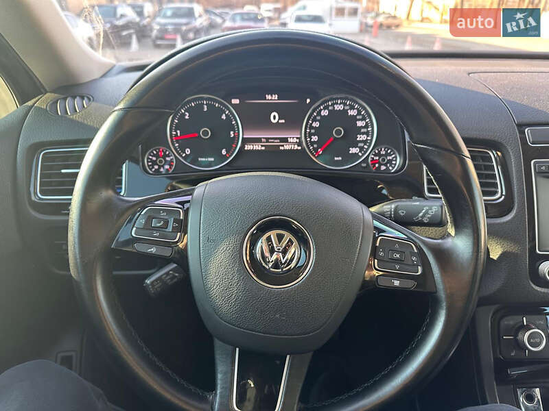 Volkswagen Touareg 2015