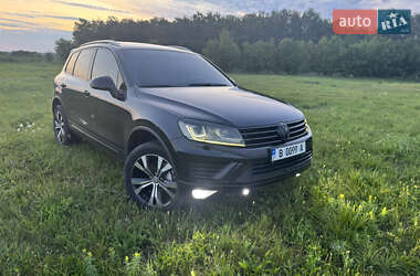 Позашляховик / Кросовер Volkswagen Touareg 2015 в Краснокутську