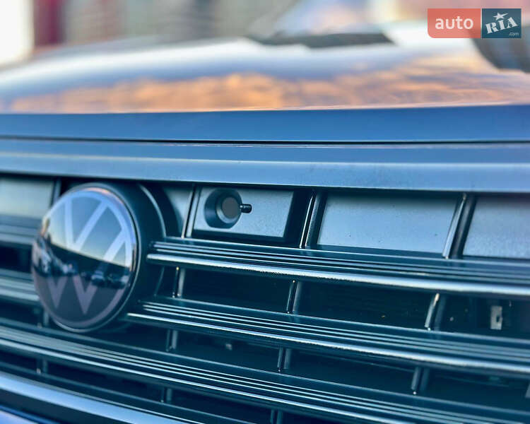 Позашляховик / Кросовер Volkswagen Touareg 2021 в Києві фото 18 Позашляховик / Кросовер Volkswagen Touareg 2021 в Києві