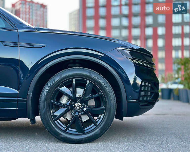 Позашляховик / Кросовер Volkswagen Touareg 2021 в Києві фото 21 Позашляховик / Кросовер Volkswagen Touareg 2021 в Києві