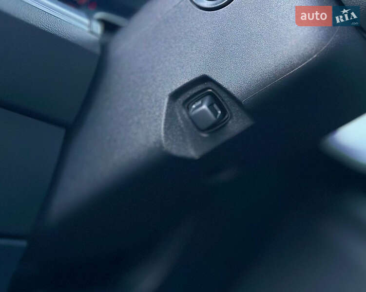 Позашляховик / Кросовер Volkswagen Touareg 2021 в Києві фото 30 Позашляховик / Кросовер Volkswagen Touareg 2021 в Києві