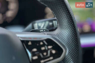 Внедорожник / Кроссовер Volkswagen Touareg 2021 в 