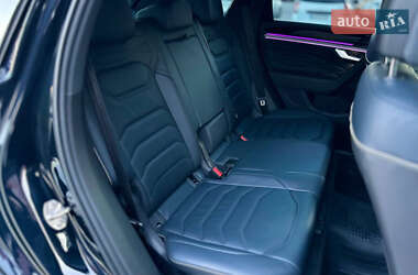 Внедорожник / Кроссовер Volkswagen Touareg 2021 в 