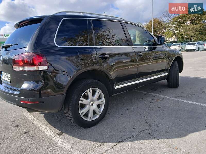 Позашляховик / Кросовер Volkswagen Touareg 2007 в Запоріжжі