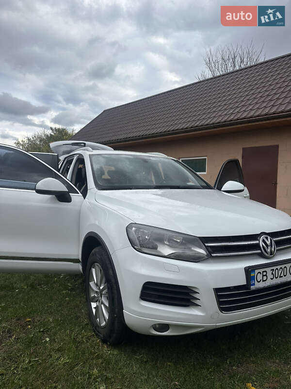 Внедорожник / Кроссовер Volkswagen Touareg 2012 в Чернигове фото 10 Внедорожник / Кроссовер Volkswagen Touareg 2012 в Чернигове
