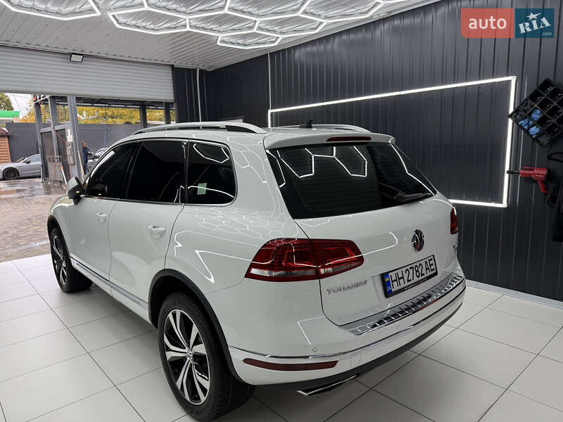 Внедорожник / Кроссовер Volkswagen Touareg 2015 в Одессе фото 4 Внедорожник / Кроссовер Volkswagen Touareg 2015 в Одессе