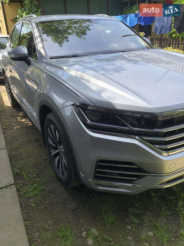 Внедорожник / Кроссовер Volkswagen Touareg 2018 в Тячеве фото 13 Внедорожник / Кроссовер Volkswagen Touareg 2018 в Тячеве