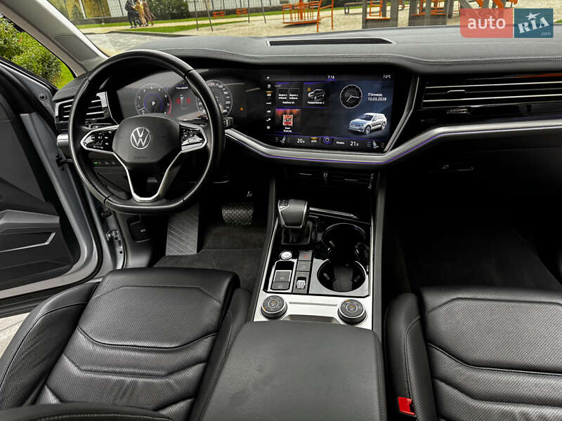 Позашляховик / Кросовер Volkswagen Touareg 2020 в Києві фото 29 Позашляховик / Кросовер Volkswagen Touareg 2020 в Києві