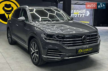 Внедорожник / Кроссовер Volkswagen Touareg 2020 в Черновцах