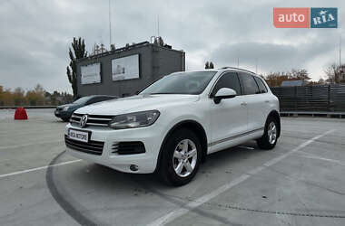 Позашляховик / Кросовер Volkswagen Touareg 2012 в Києві